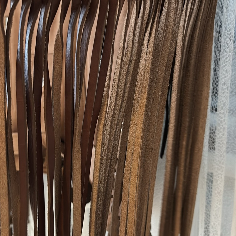 Understated leather jacket - Picture 11 of 11